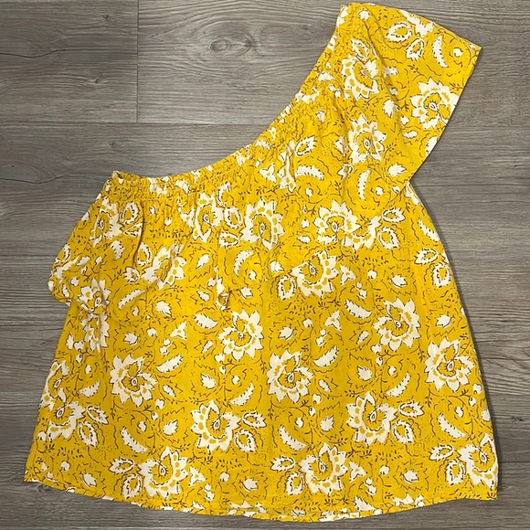 Madewell Tops - Madewell One Shoulder 100% Silk Top
